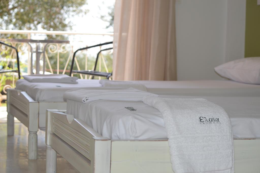 Elaia Resorts Perama  Rum bild